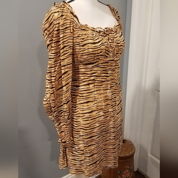 💥FAITHFULL THE BRAND. NWT. ANINAL PRINT MINI DRESS. SIZE  MEDIUM. - Picture 7 of 14
